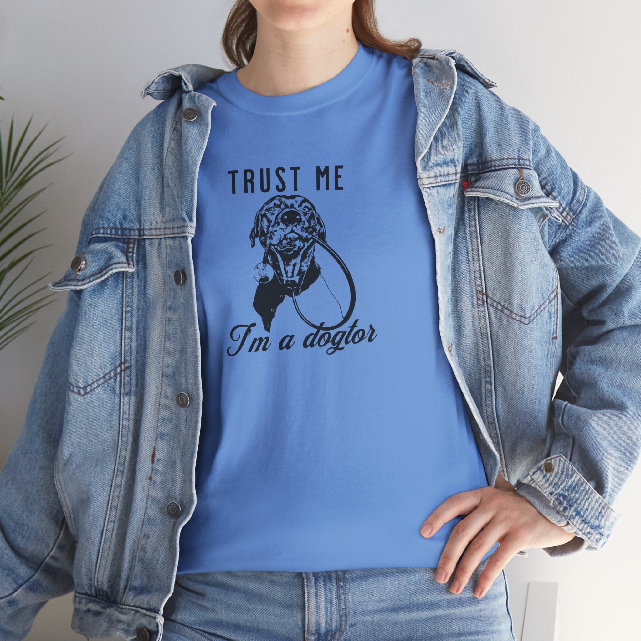 Trust Me I'm A Dogtor (dark) - Dog Lover T-Shirt